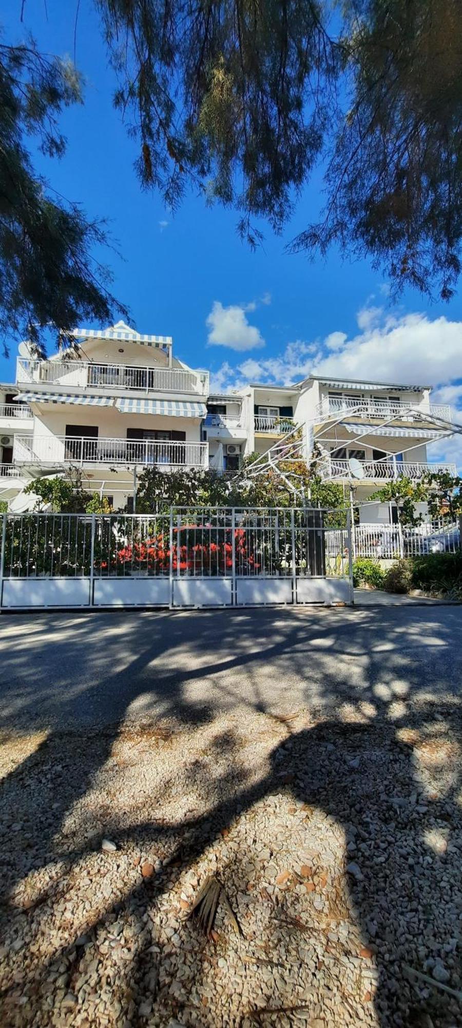 Apartments Ana Bilota เซเกต วรันยีชา ภายนอก รูปภาพ