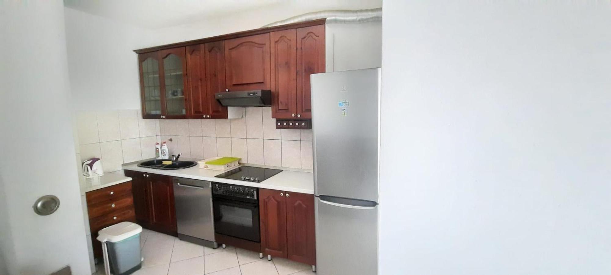Apartments Ana Bilota เซเกต วรันยีชา ภายนอก รูปภาพ